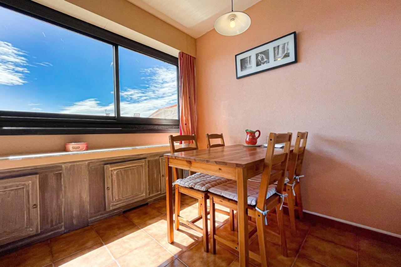 Bright Apartment With Pool Fréjus Dış mekan fotoğraf