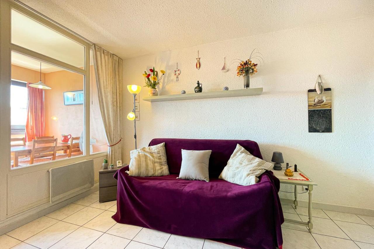 Bright Apartment With Pool Fréjus Dış mekan fotoğraf