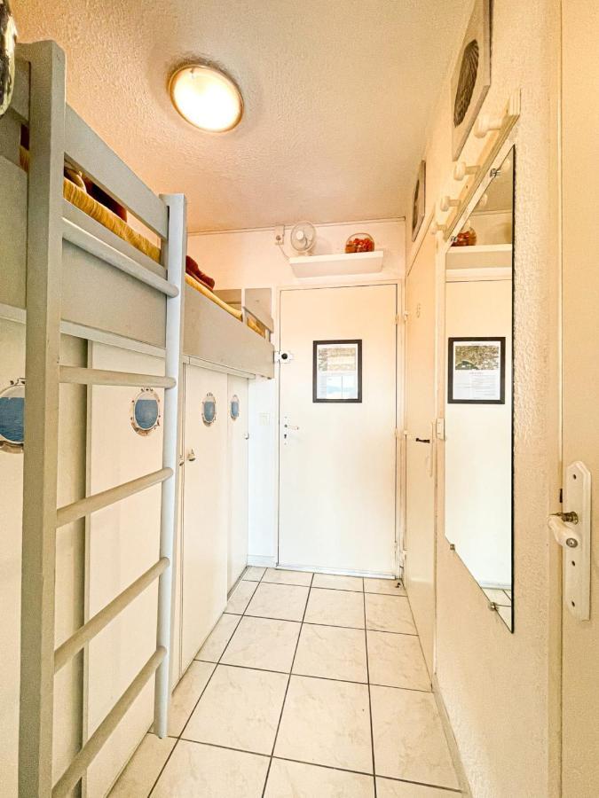 Bright Apartment With Pool Fréjus Dış mekan fotoğraf